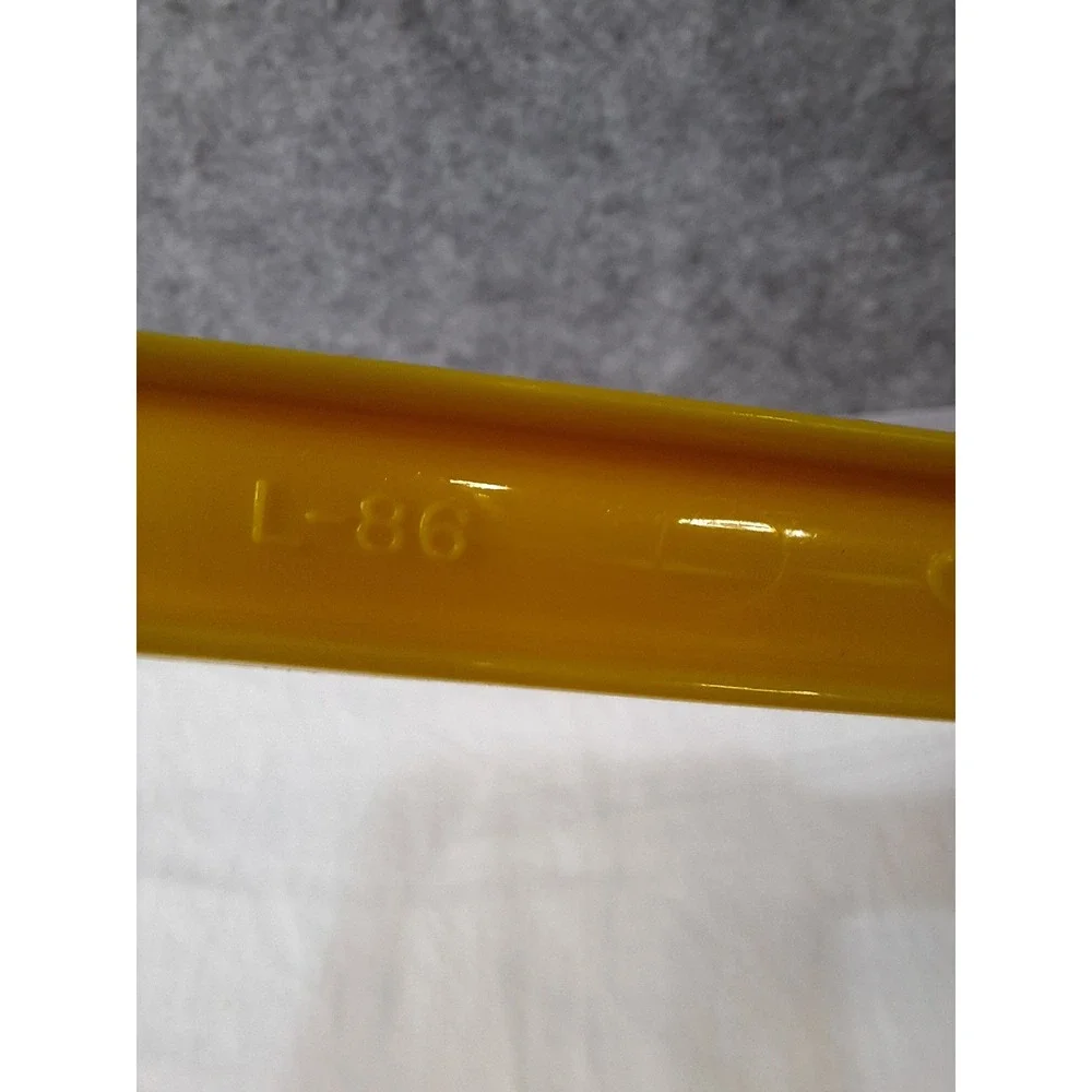 Lustro-Ware vintage lustro